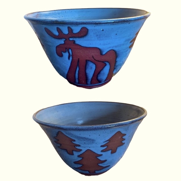 Large Hand Made Pottery Drip Glaze Moose, Pine Trees Artist Stamp Large Bowl - Picture 8 of 9